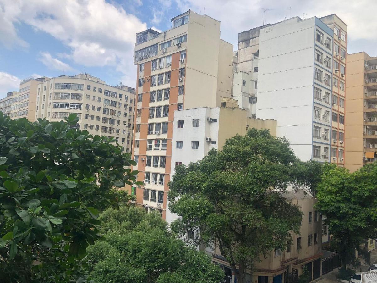 Copacabana Rua Tranquila E Arborizada Perto De Tudo Posto 2 Rio de Janeiro Exterior photo